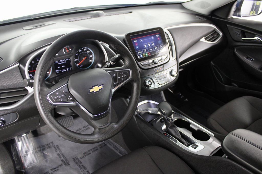 Used 2024 Chevrolet Malibu LT image 13