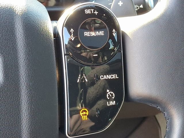 Used 2020 Land Rover Discovery HSE image 19
