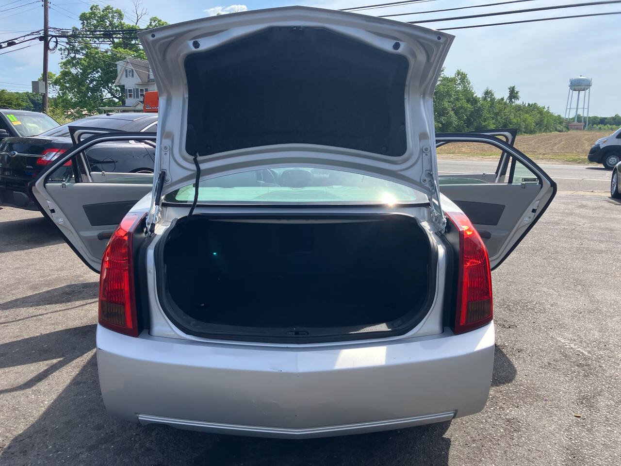 Used 2003 Cadillac CTS 3.2 w/ Preferred Equipment Group RWD image 39