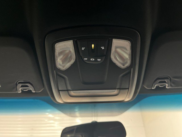 Used 2022 RAM 3500 Tradesman w/ Chrome Appearance Group AWD/4WD image 19