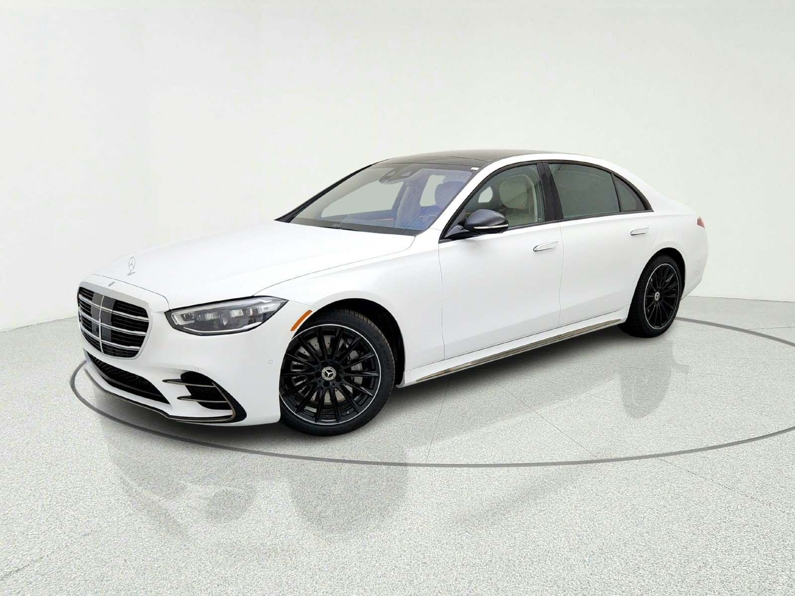 New 2026 Mercedes-Benz S 500 4MATIC image 1