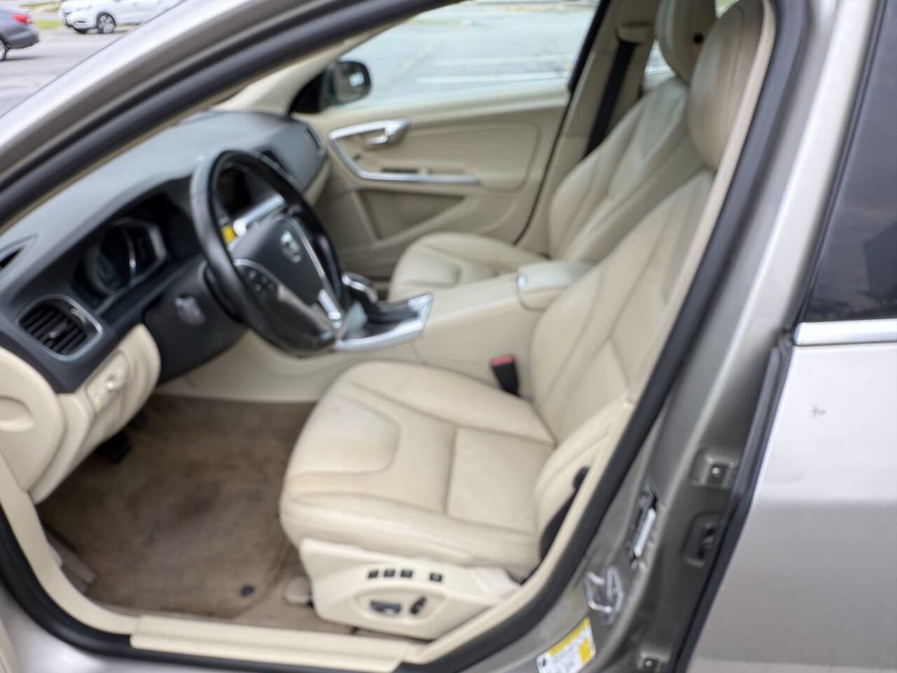 Used 2014 Volvo S60 T5 image 16