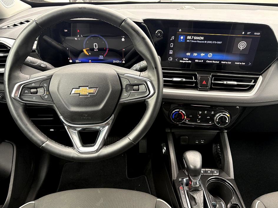 Certified 2025 Chevrolet TrailBlazer LT w/ LT Cold Weather Package image 15