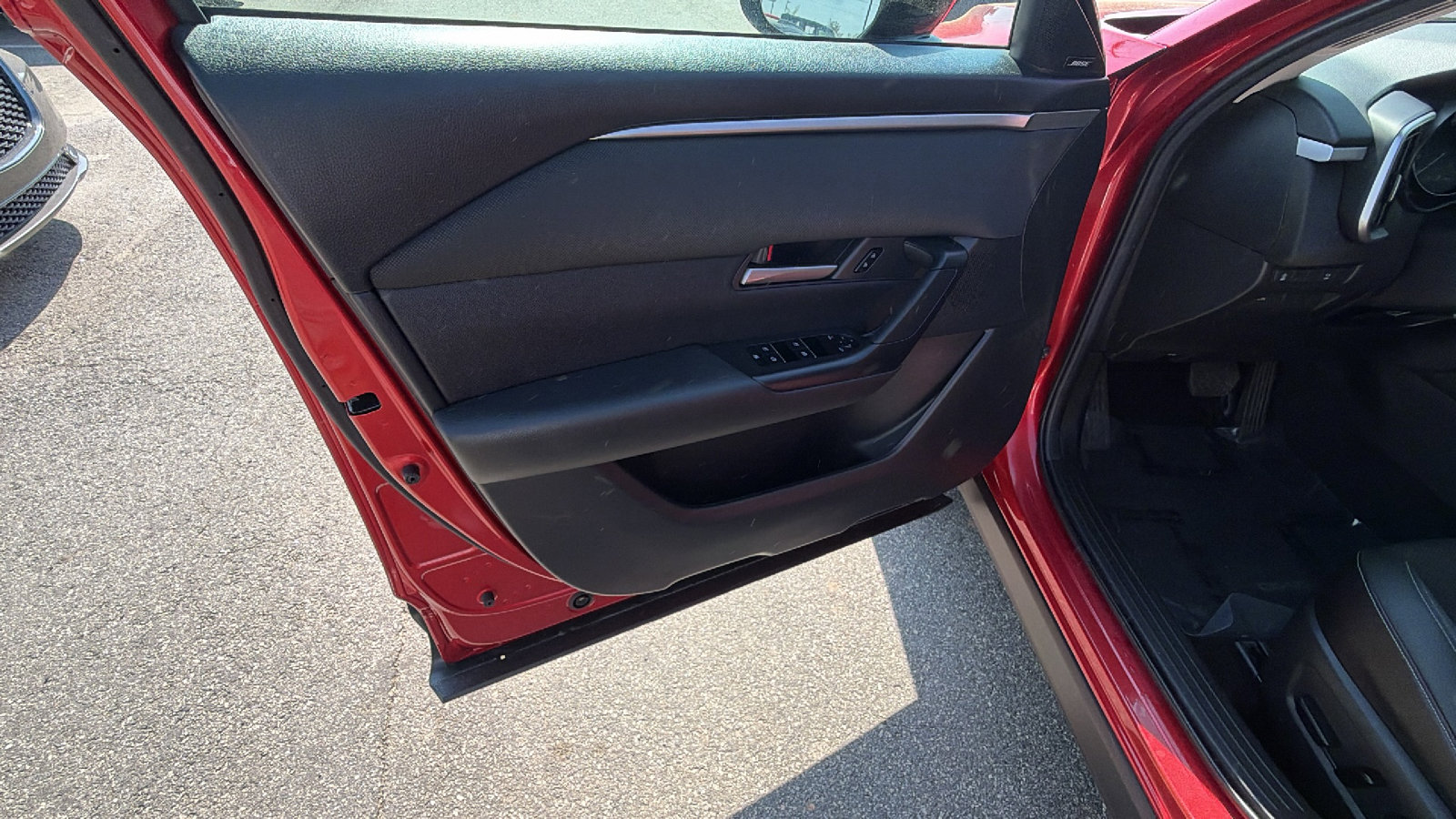 Used 2025 MAZDA CX-50 AWD 2.5 S w/ Premium Package image 14