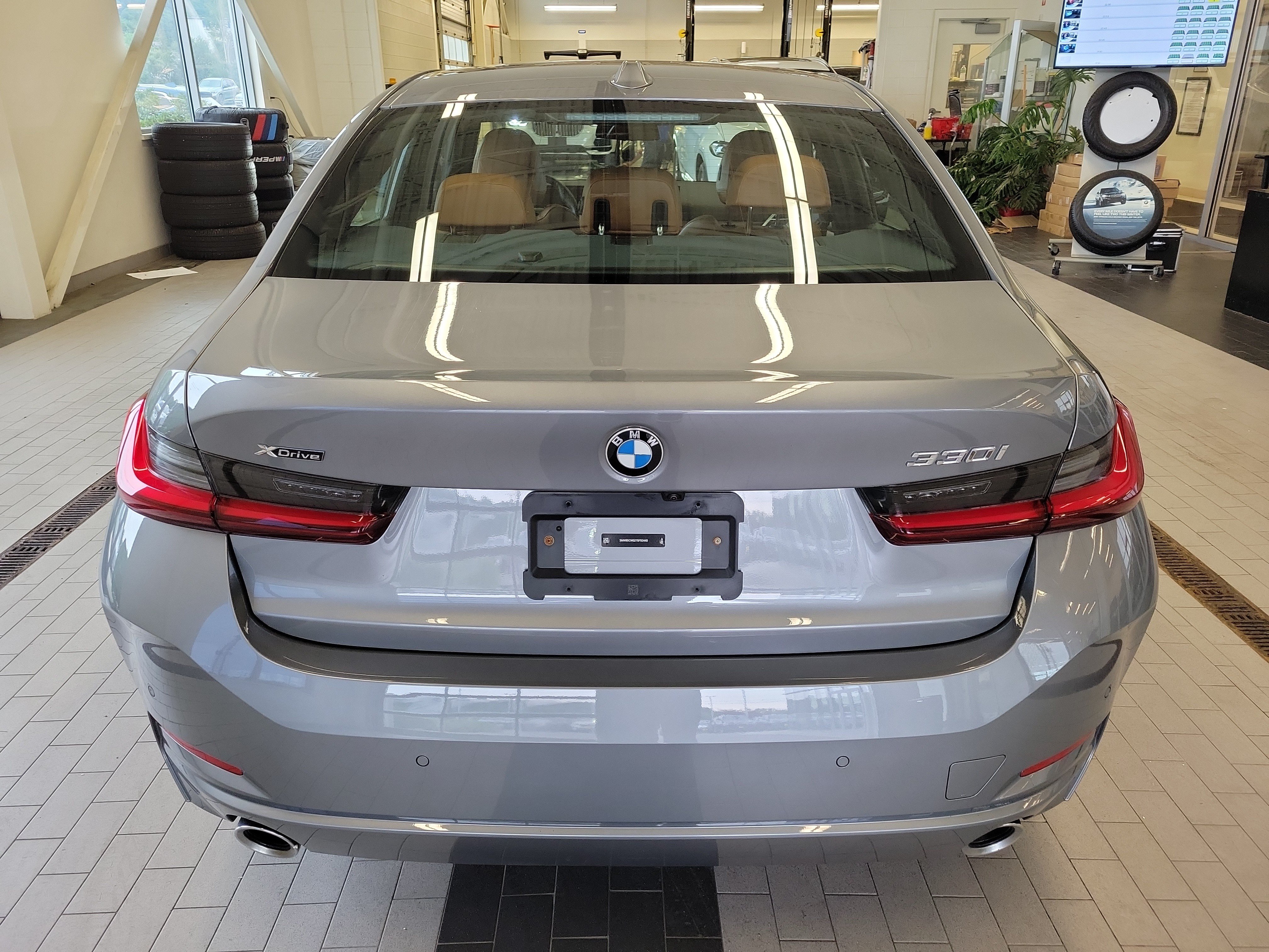 Used 2026 BMW 330i xDrive Sedan AWD/4WD image 6