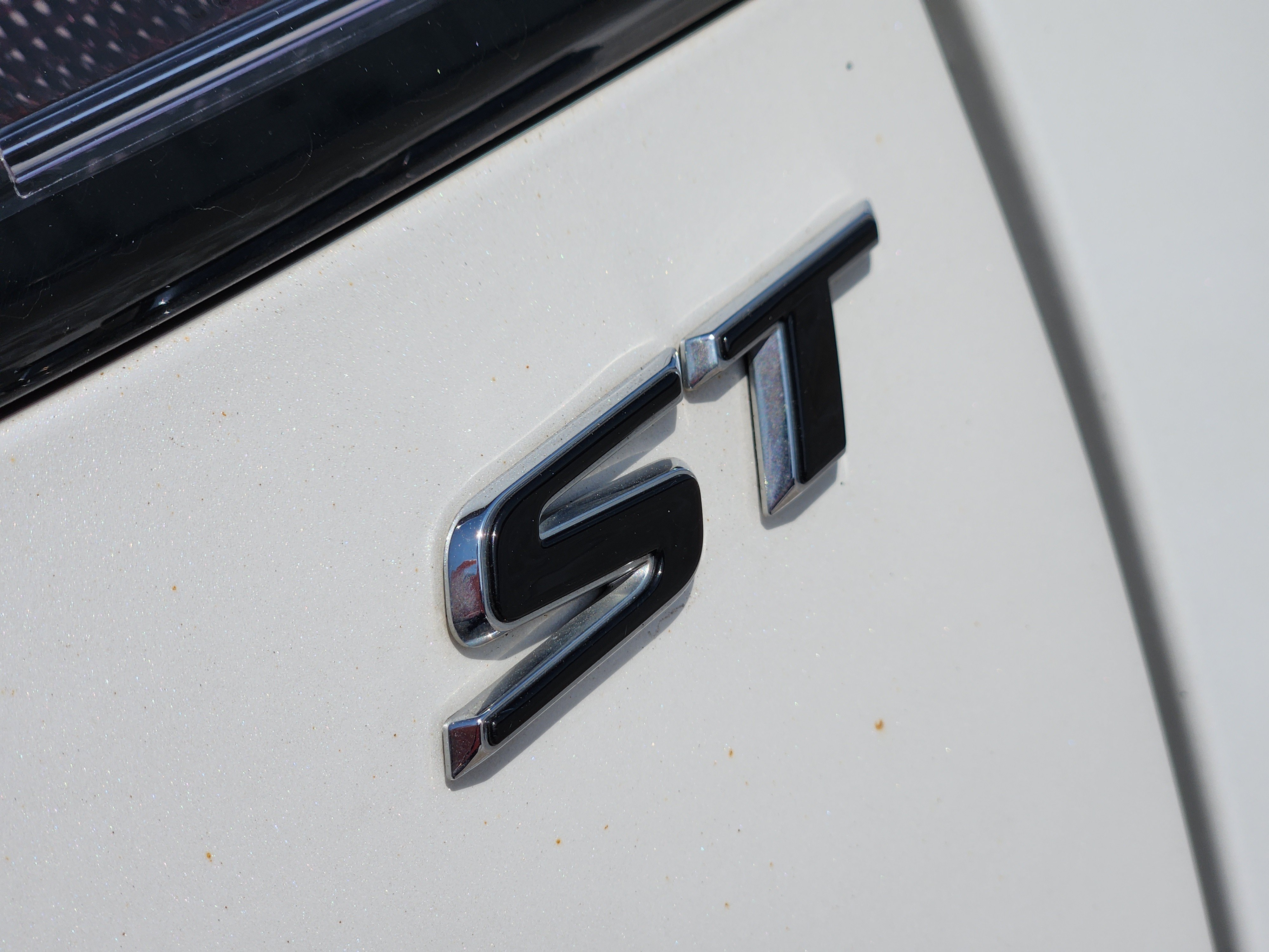 Used 2023 Buick Envision Essence w/ Sport Touring Package FWD image 14