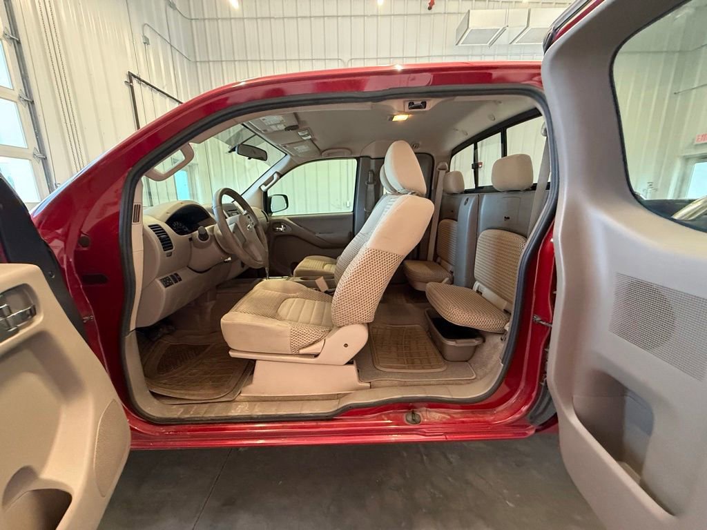 Used 2012 Nissan Frontier SV RWD image 14