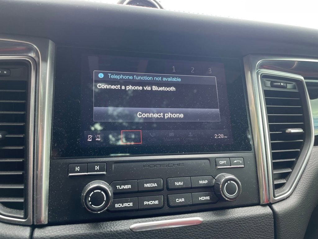 Used 2018 Porsche Macan S image 15