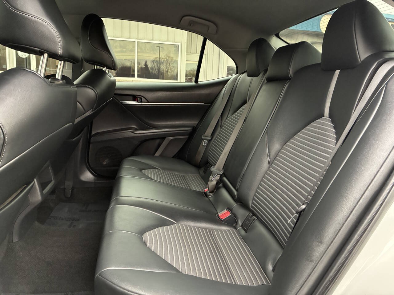 Used 2023 Toyota Camry SE FWD image 28