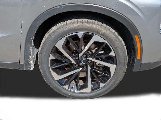 Used 2024 Mitsubishi Outlander SE FWD image 11