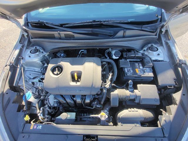 Used 2023 Kia Forte LXS image 9