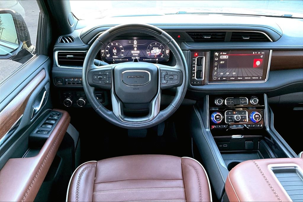 Used 2023 GMC Yukon Denali Ultimate image 5