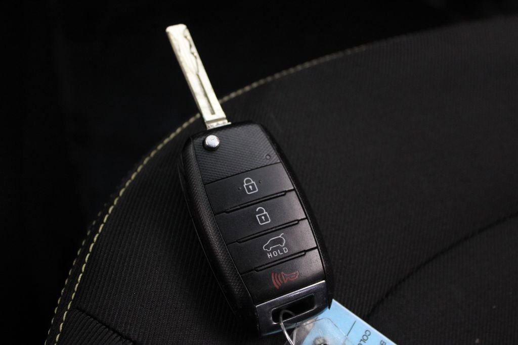 Used 2014 Kia Soul + image 24