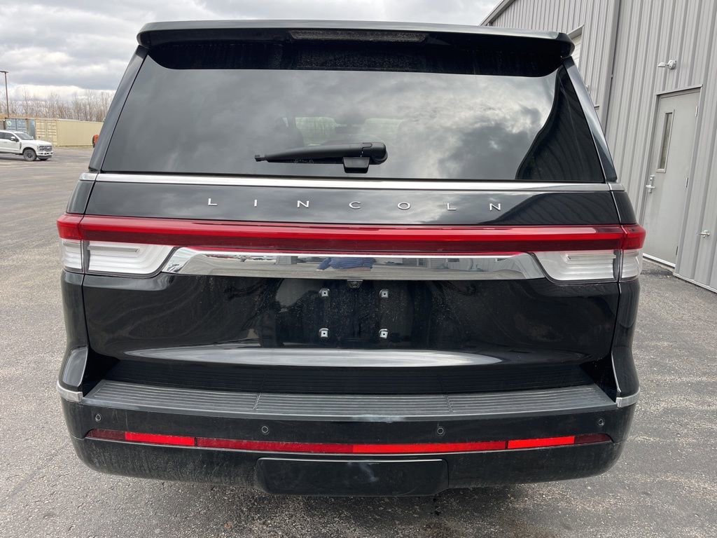 Used 2022 Lincoln Navigator L Reserve image 7