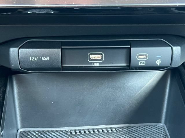 Used 2024 Kia Niro EX FWD image 24
