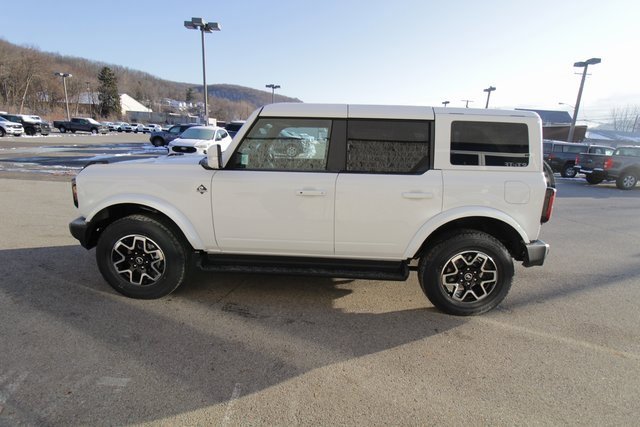 New 2025 Ford Bronco Outer Banks image 10