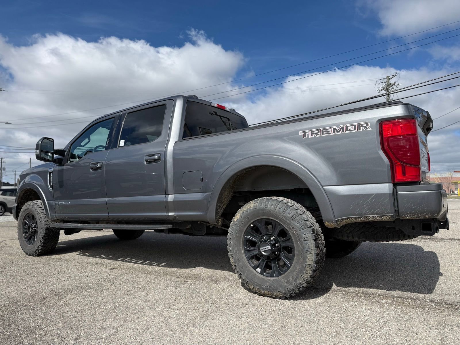 Used 2022 Ford F250 Lariat w/ Tremor Off-Road Package image 5