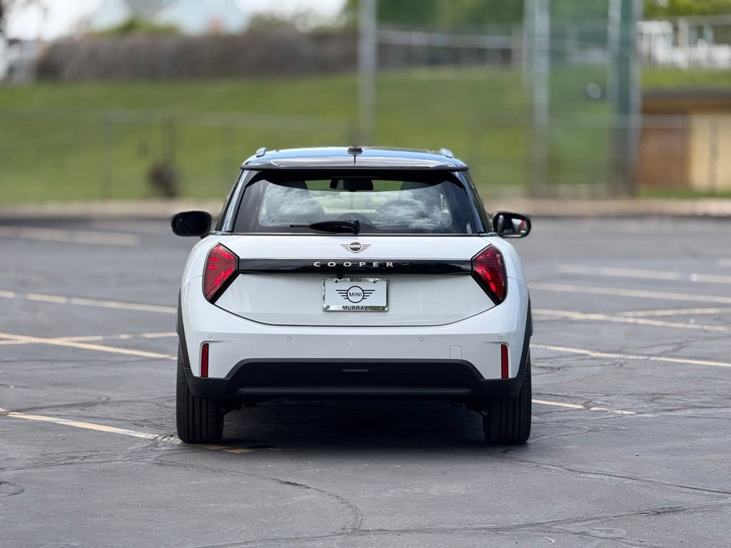 New 2026 MINI Cooper 2-Door Hardtop FWD image 6