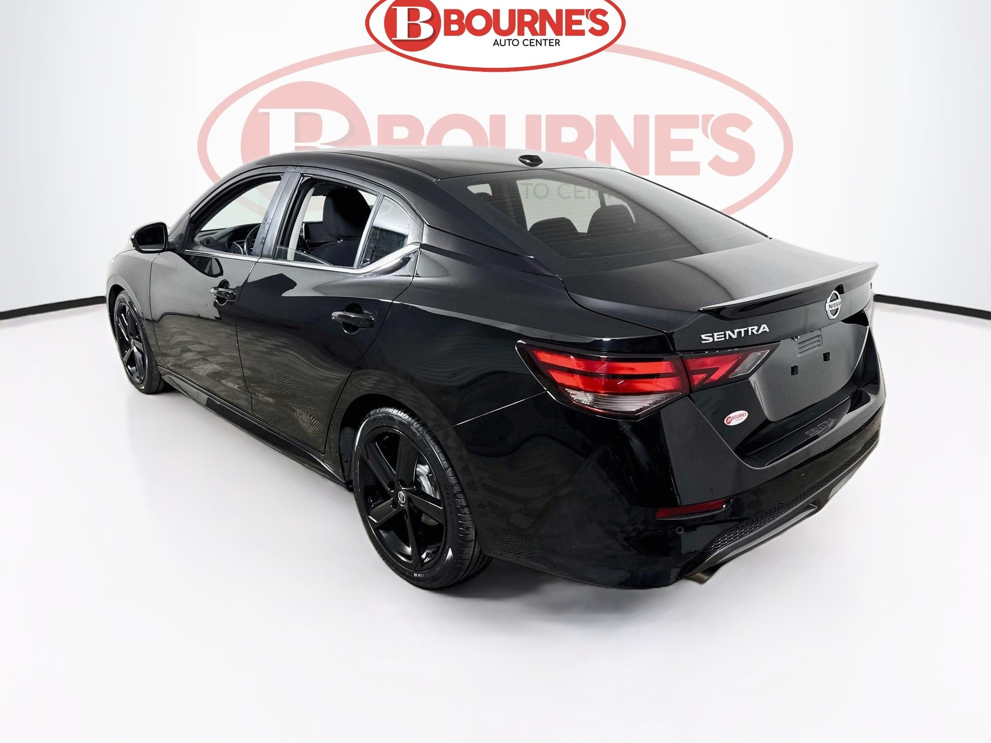 Used 2022 Nissan Sentra SR w/ Trunk Package FWD image 7
