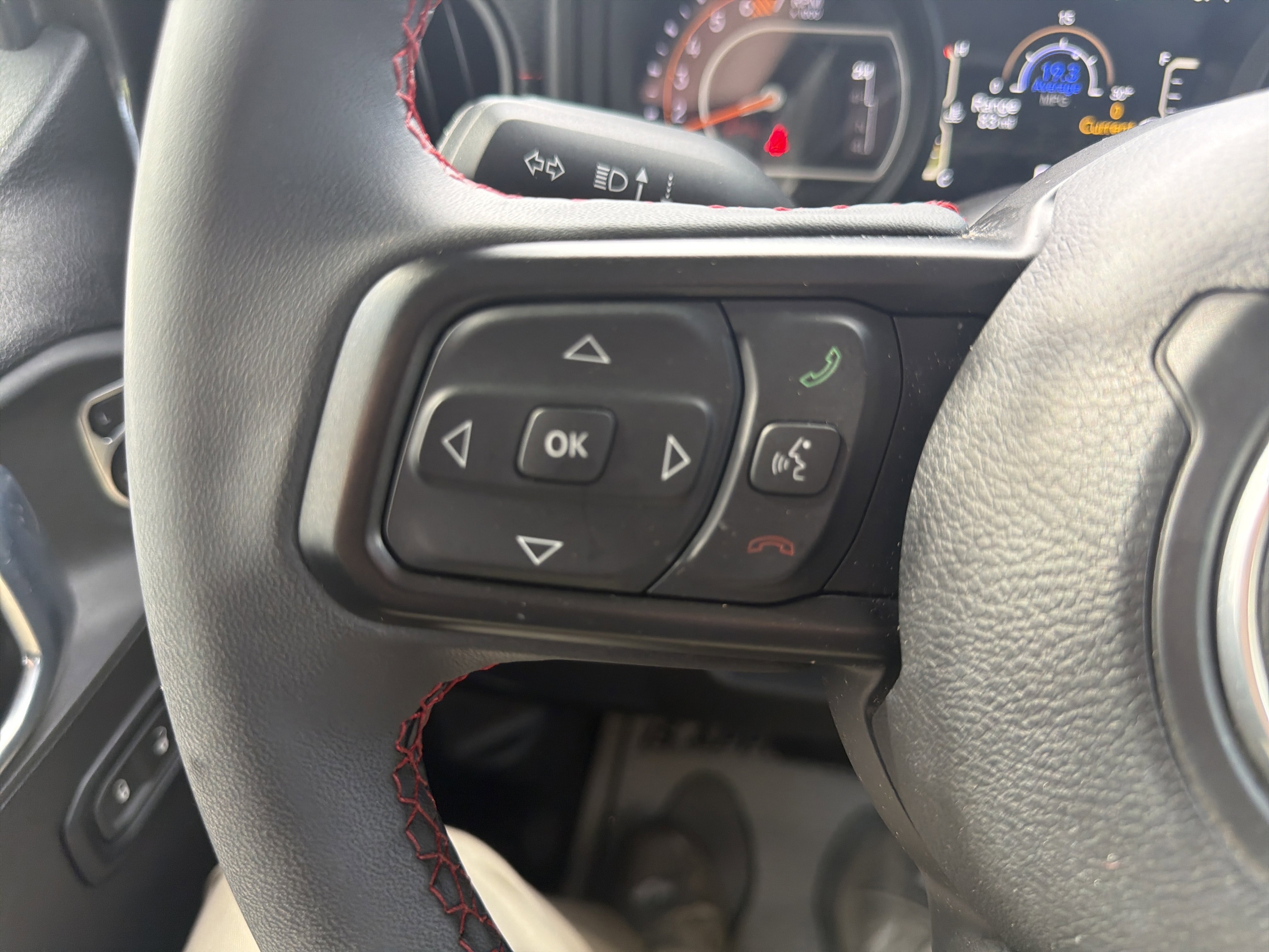 Used 2025 Jeep Wrangler Unlimited Rubicon image 18