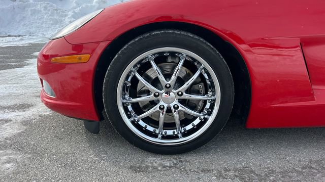Used 2007 Chevrolet Corvette Coupe w/ Preferred Equipment Group RWD image 18