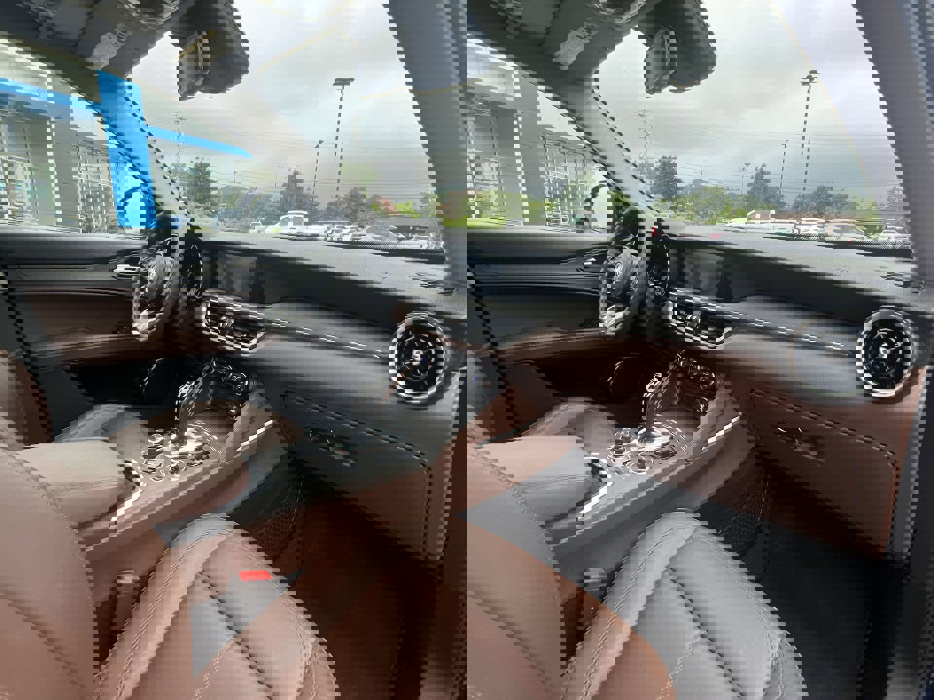 Used 2021 Alfa Romeo Stelvio Ti w/ Nero Edizione image 87