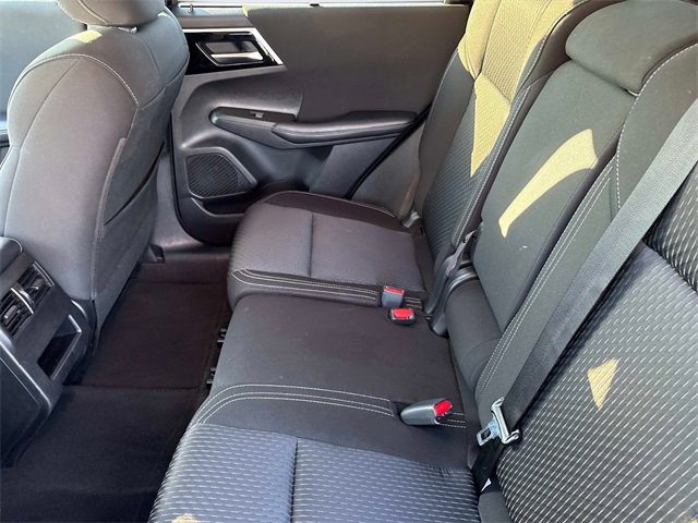 Used 2024 Mitsubishi Outlander ES image 17
