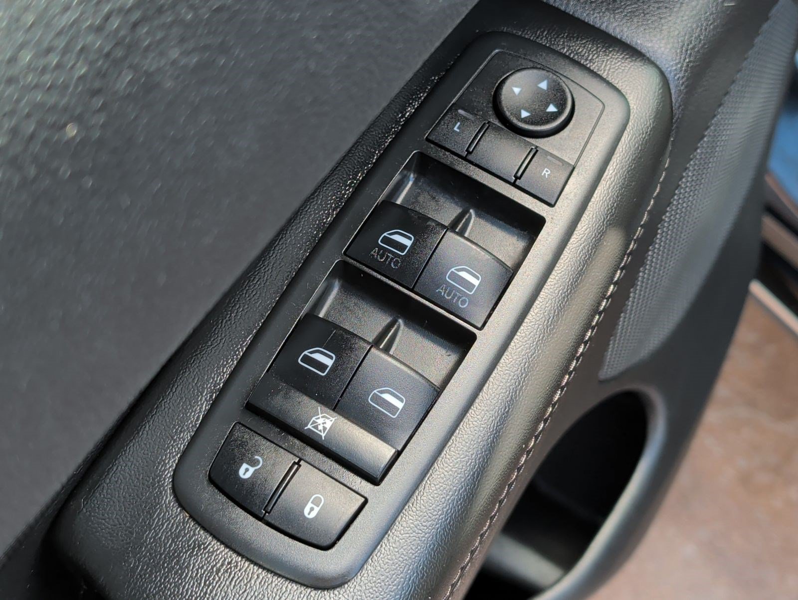Used 2019 Dodge Durango GT AWD/4WD image 9