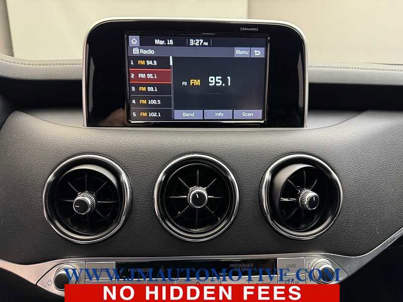 Used 2020 Kia Stinger GT-Line image 22