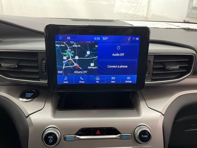 Used 2022 Ford Explorer XLT w/ Equipment Group 202A image 3