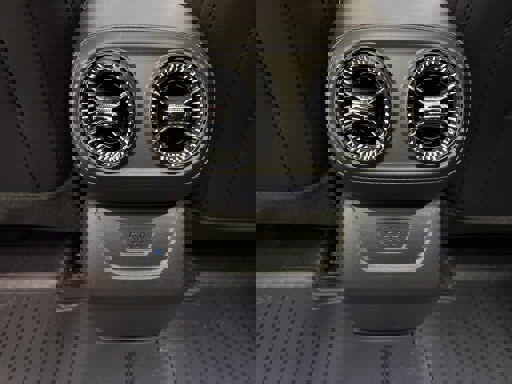 New 2026 Chevrolet Blazer EV LT image 29