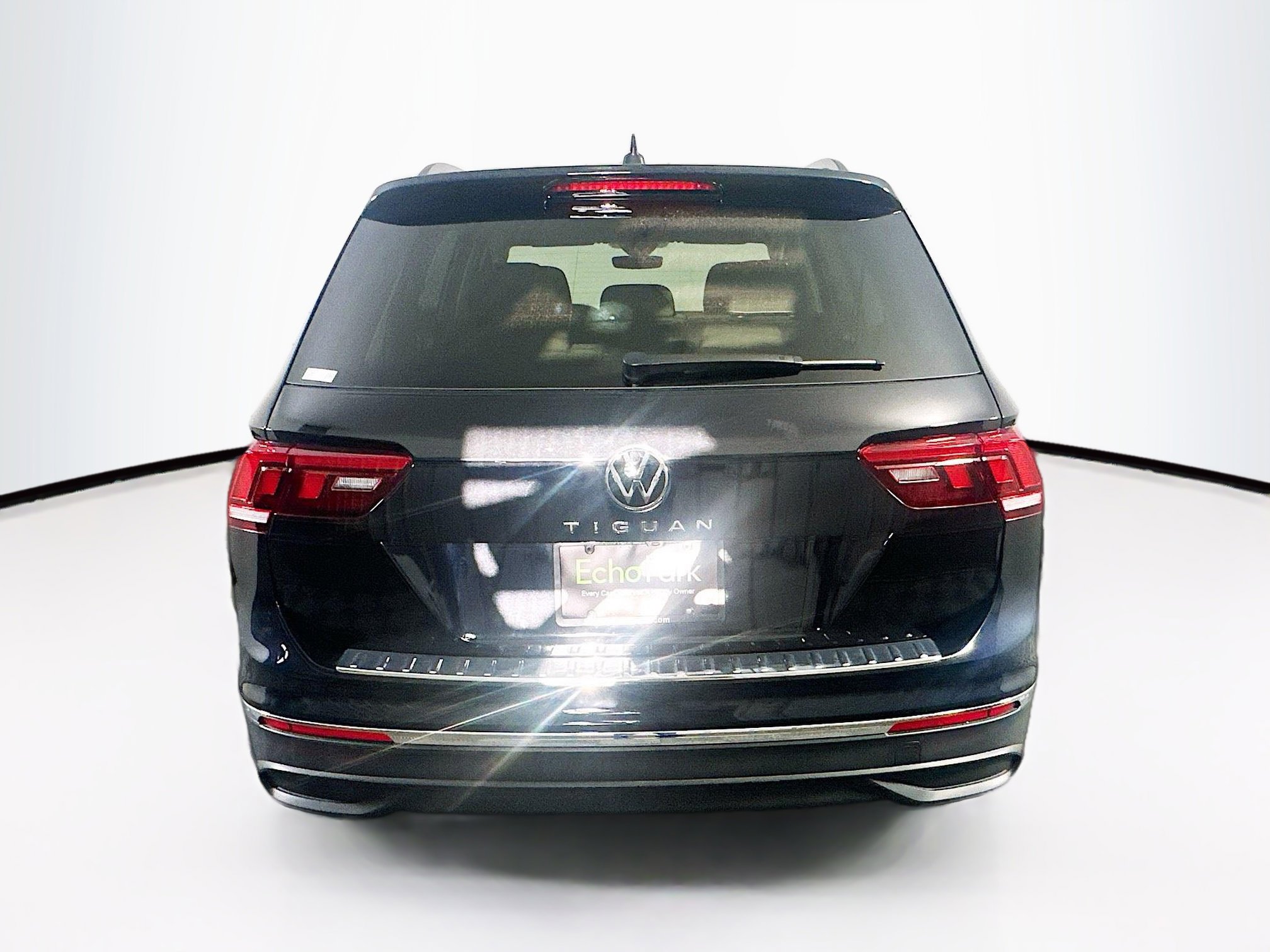 Used 2024 Volkswagen Tiguan S image 7