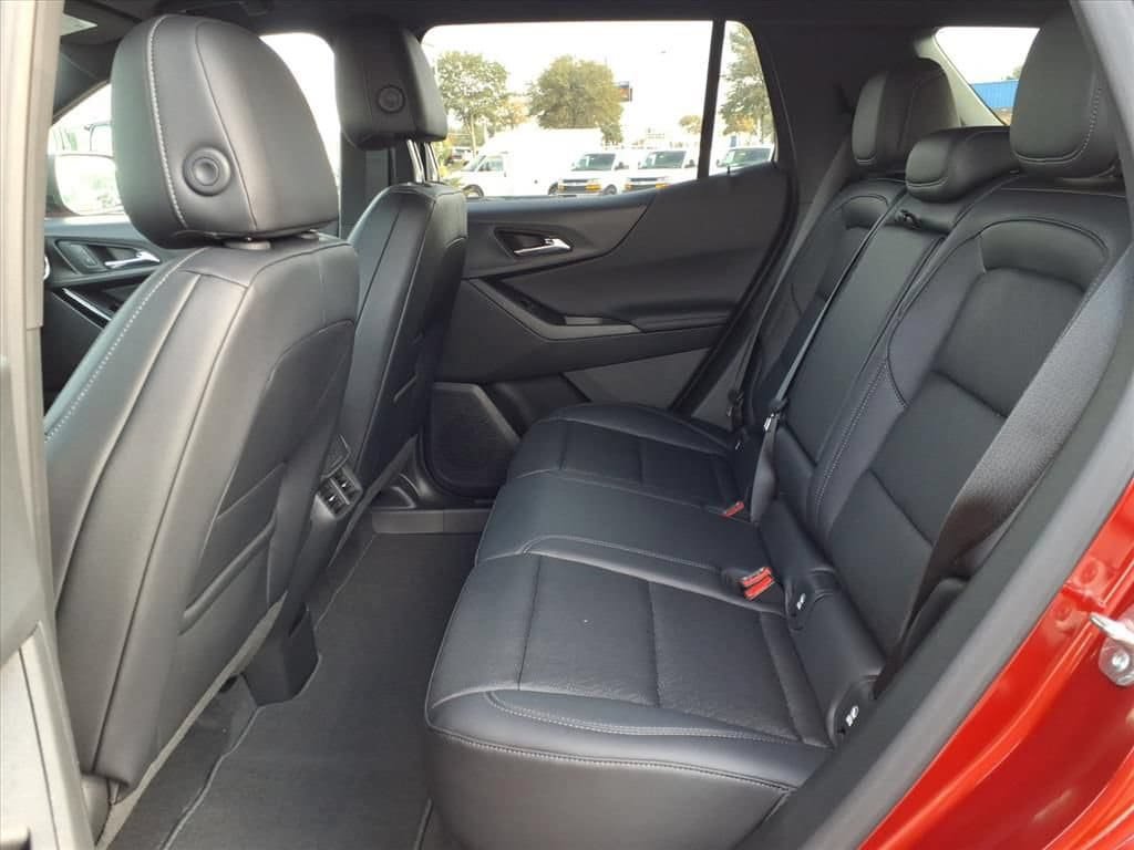 New 2027 Chevrolet Equinox LT w/ Convenience Package II FWD image 15