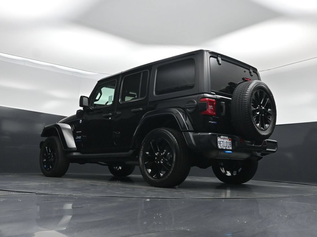 Used 2023 Jeep Wrangler Unlimited Sahara AWD/4WD image 46