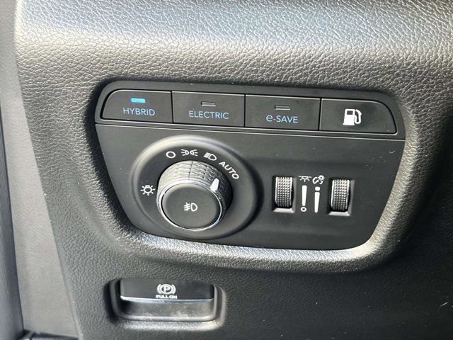 Used 2022 Jeep Grand Cherokee Limited 4xe w/ MOPAR Finishing Package image 21