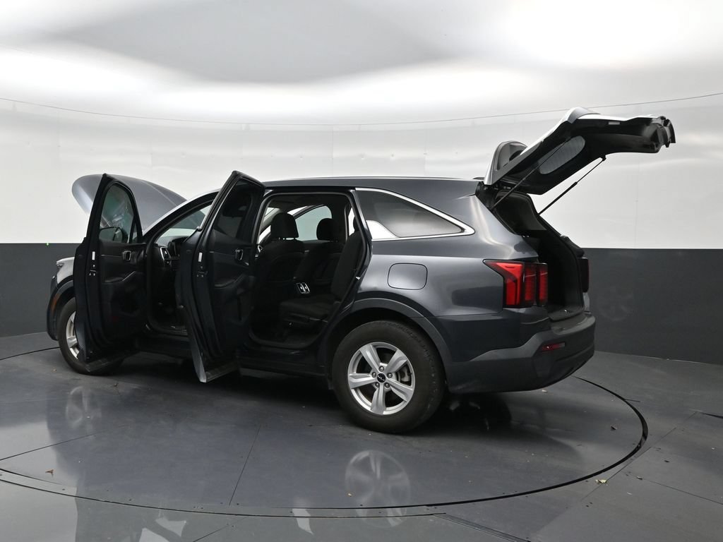 Used 2023 Kia Sorento LX FWD image 31
