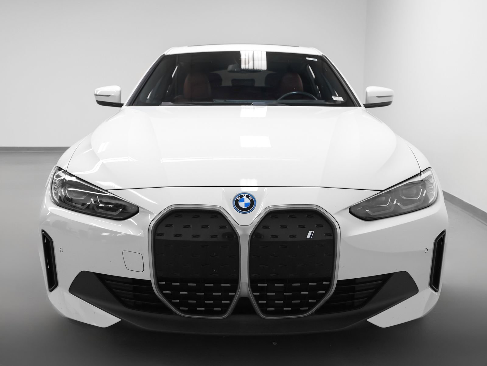 Used 2023 BMW i4 eDrive40 w/ Premium Package image 8