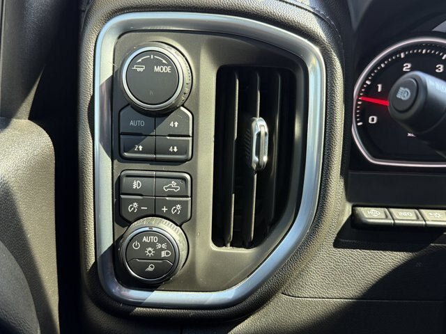 Used 2022 Chevrolet Silverado 3500 LTZ w/ LTZ Convenience Package AWD/4WD image 22