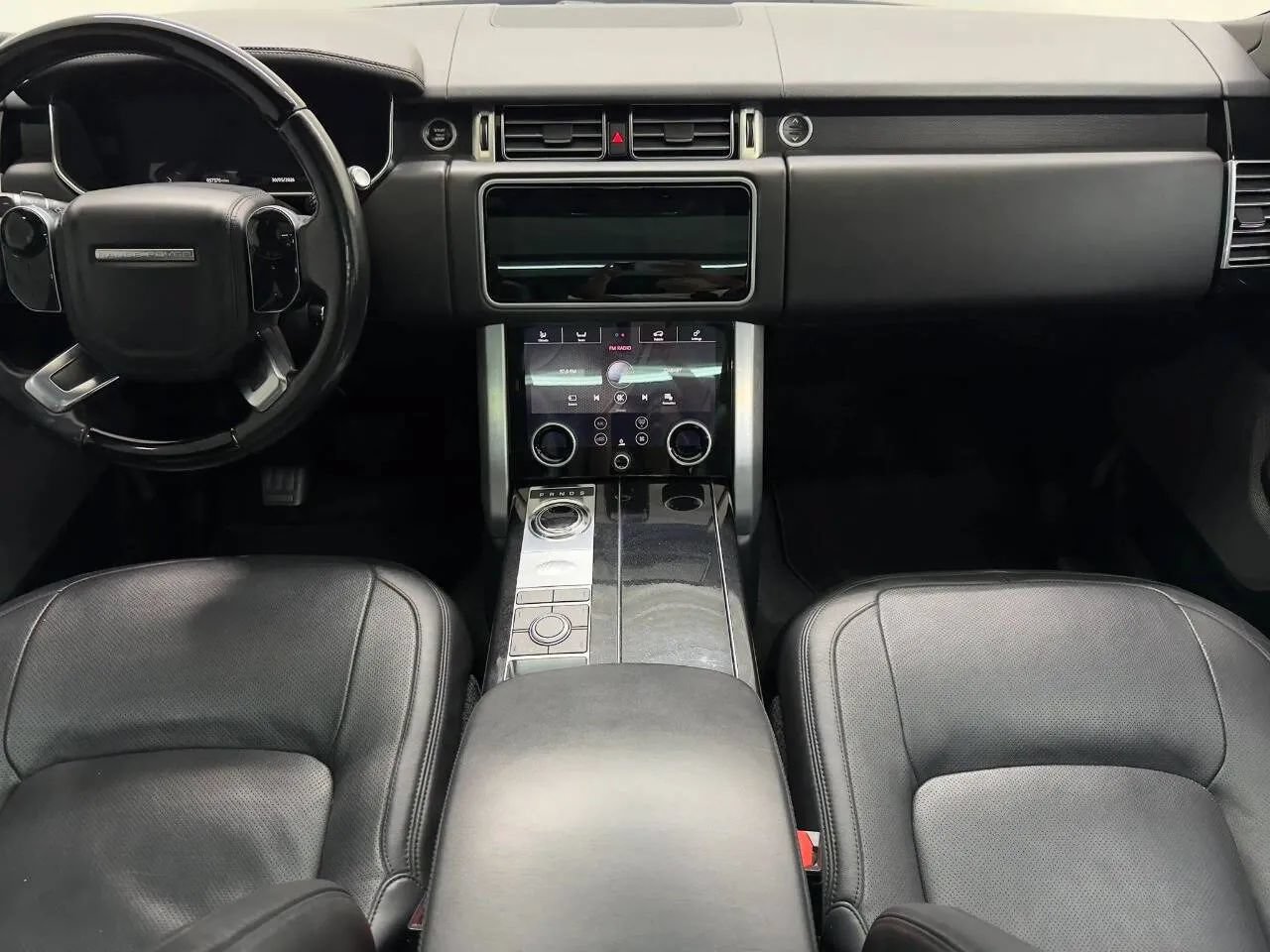 Used 2018 Land Rover Range Rover Supercharged AWD/4WD image 2