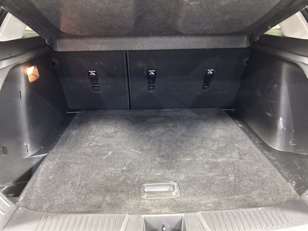 Used 2024 Chevrolet Trax LT w/ Driver Confidence Package FWD image 19