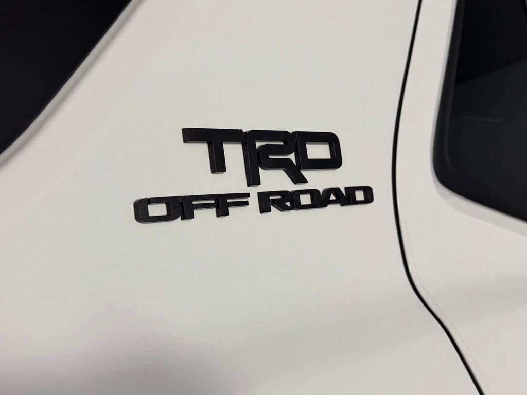 Used 2025 Toyota 4Runner TRD Off-Road AWD/4WD image 15