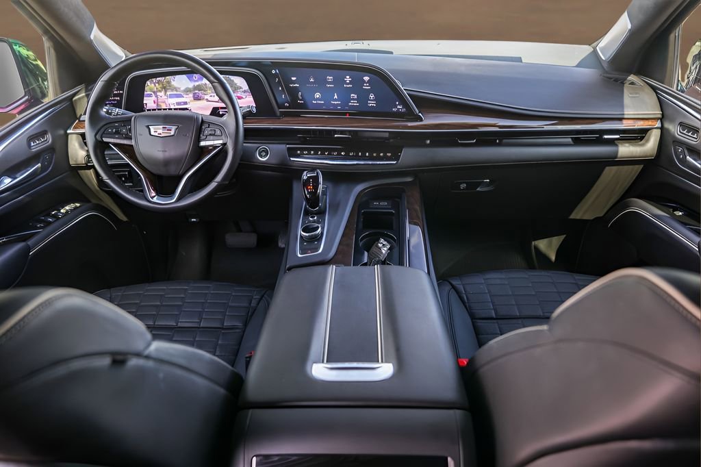 Used 2023 Cadillac Escalade Sport Platinum RWD image 27
