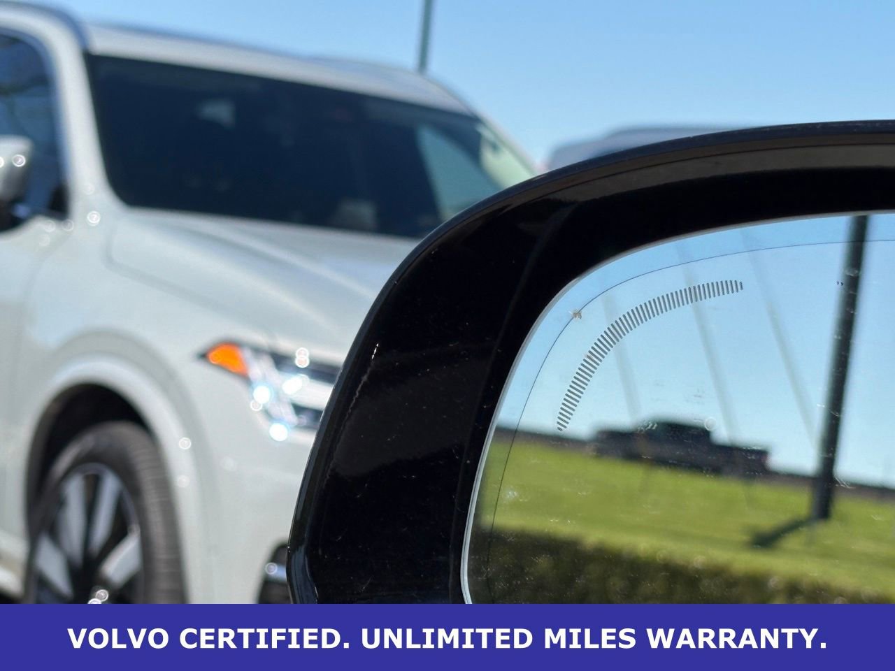 Certified 2025 Volvo XC60 B5 Plus image 13