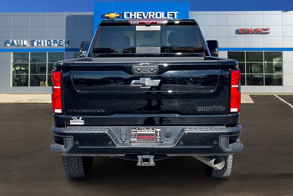 Used 2024 Chevrolet Silverado 2500 High Country w/ High Country Premium Package AWD/4WD image 5