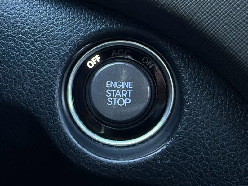 Used 2014 Hyundai Santa Fe GLS image 40