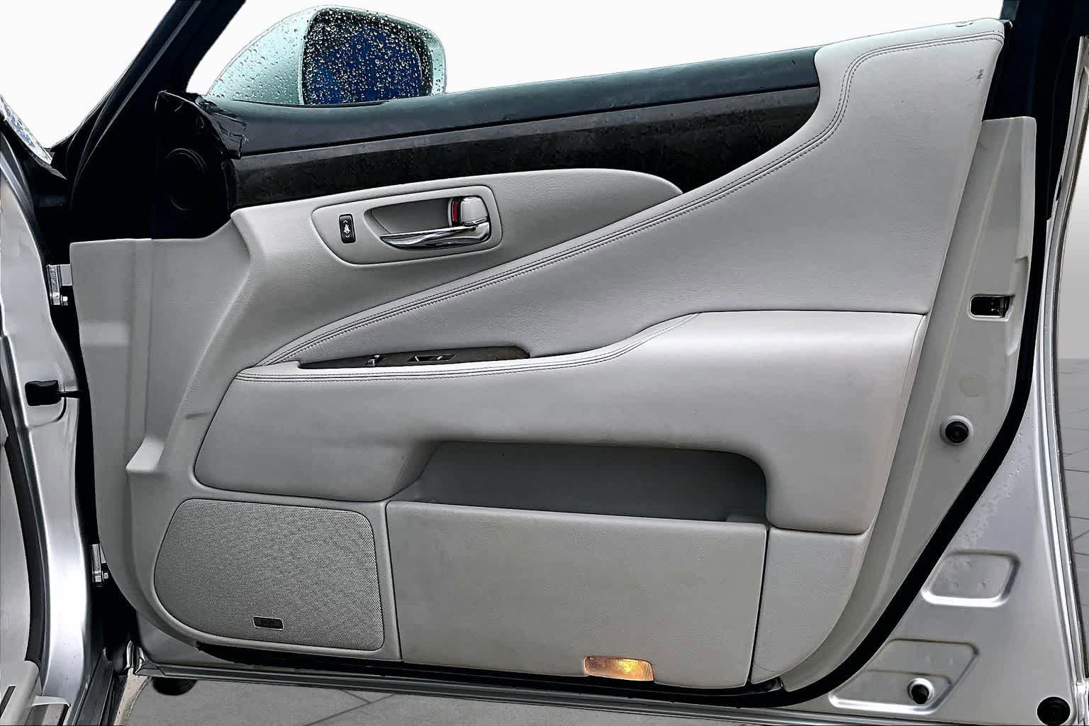 Used 2007 Lexus LS 460 L RWD image 21