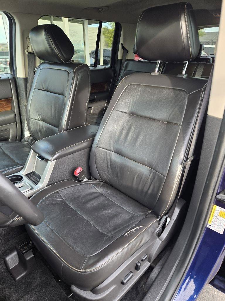 Used 2011 Ford Flex SEL w/ Rapid Spec Order Code image 11