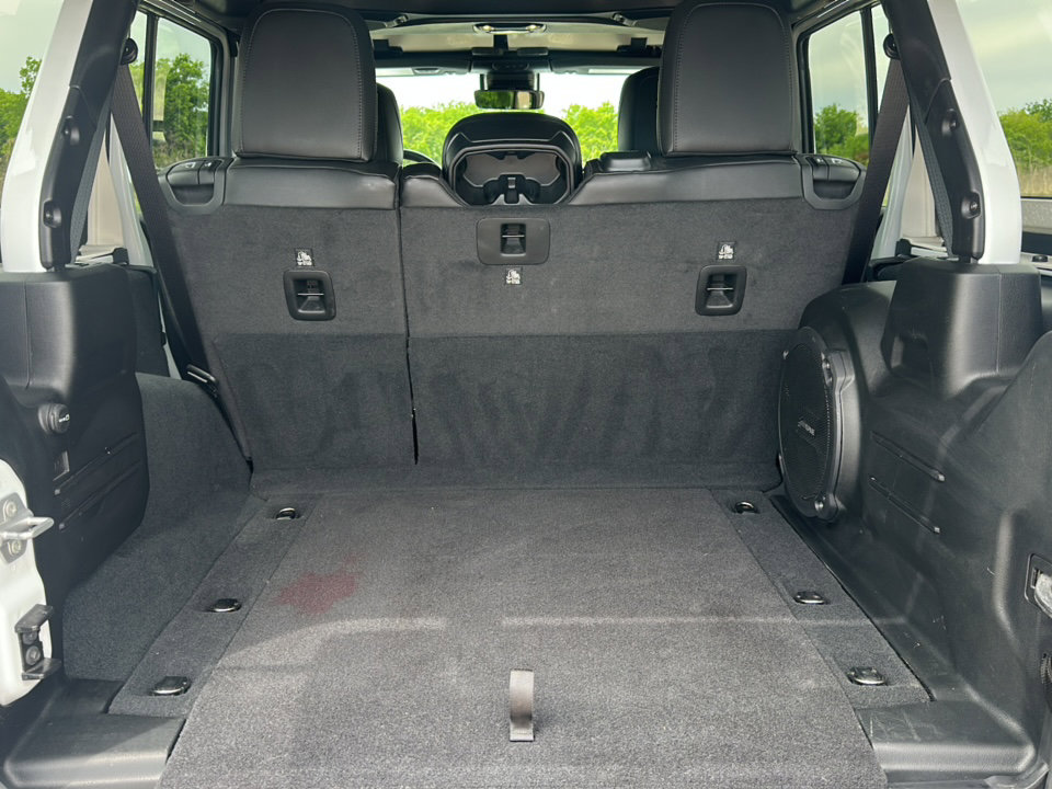 Used 2023 Jeep Wrangler Unlimited Rubicon w/ LED Lighting Group image 21