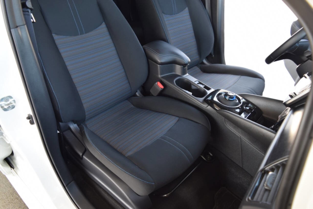 Used 2019 Nissan Leaf SV w/ SV Technology Package image 19