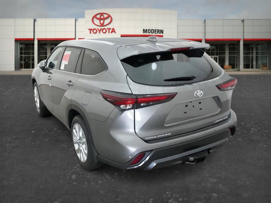 New 2026 Toyota Highlander Limited AWD/4WD image 13